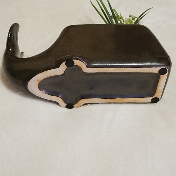 Vintage Black Whale Vase - Picture 4 of 4